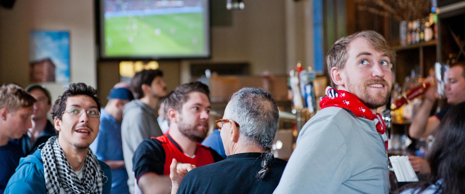 The Ultimate Guide to Finding the Best Happy Hour Deals at Sports Bars in Brooklyn, NY